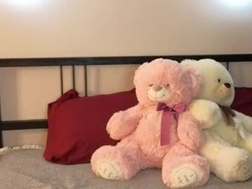 Sexy live cam screenshot of _kim5plus's webcam / video chat room