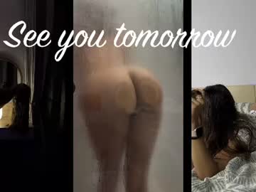 Sexy live cam screenshot of lorettadunnelli's webcam / video chat room