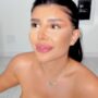 Sexy live cam screenshot of moniqueeass's webcam / video chat room