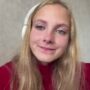 Sexy live cam screenshot of neelyschwartzenbur's webcam / video chat room