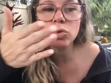 Sexy live cam screenshot of texas_blonde's webcam / video chat room