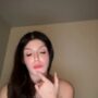 Sexy live cam screenshot of thickmami222's webcam / video chat room