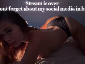 Sexy live cam screenshot of adelia_ntmu's webcam / video chat room