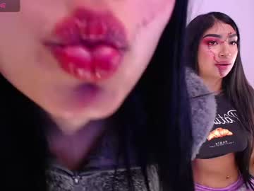 Sexy live cam screenshot of alydolly_'s webcam / video chat room