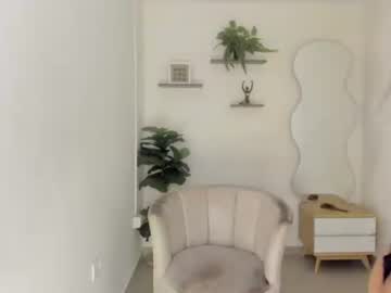 Sexy live cam screenshot of amary_turner's webcam / video chat room