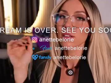 Sexy live cam screenshot of anette_belorie's webcam / video chat room