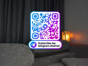 Sexy live cam screenshot of annabellecroft's webcam / video chat room