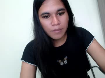 Sexy live cam screenshot of asianblk_barbiedoll's webcam / video chat room