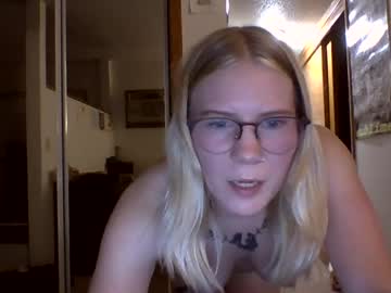 Sexy live cam screenshot of aubryyavenged's webcam / video chat room