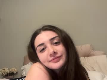 Sexy live cam screenshot of avazleee's webcam / video chat room