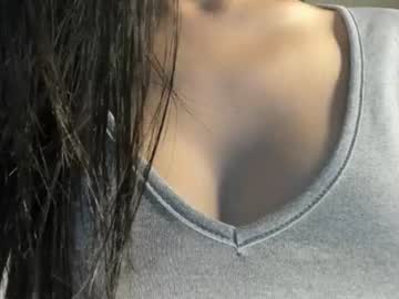 Sexy live cam screenshot of bolo_yang's webcam / video chat room