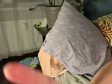 Sexy live cam screenshot of camillabenz's webcam / video chat room