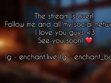 Sexy live cam screenshot of enchant_baby_'s webcam / video chat room