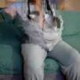 Sexy live cam screenshot of honeeyyy_pot's webcam / video chat room
