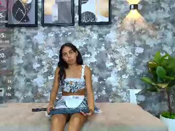 Sexy live cam screenshot of julieta_and_lola's webcam / video chat room