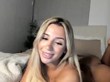 Sexy live cam screenshot of laniclark's webcam / video chat room