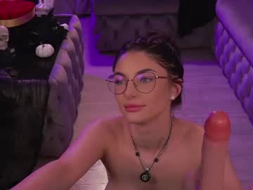Sexy live cam screenshot of mmmaaa1234's webcam / video chat room