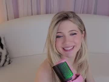 Sexy live cam screenshot of pinkadele's webcam / video chat room