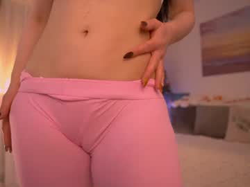 Sexy live cam screenshot of sweety_rinushka_'s webcam / video chat room