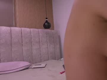 Sexy live cam screenshot of vvioleta_'s webcam / video chat room
