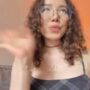 Sexy live cam screenshot of yours_meyy's webcam / video chat room